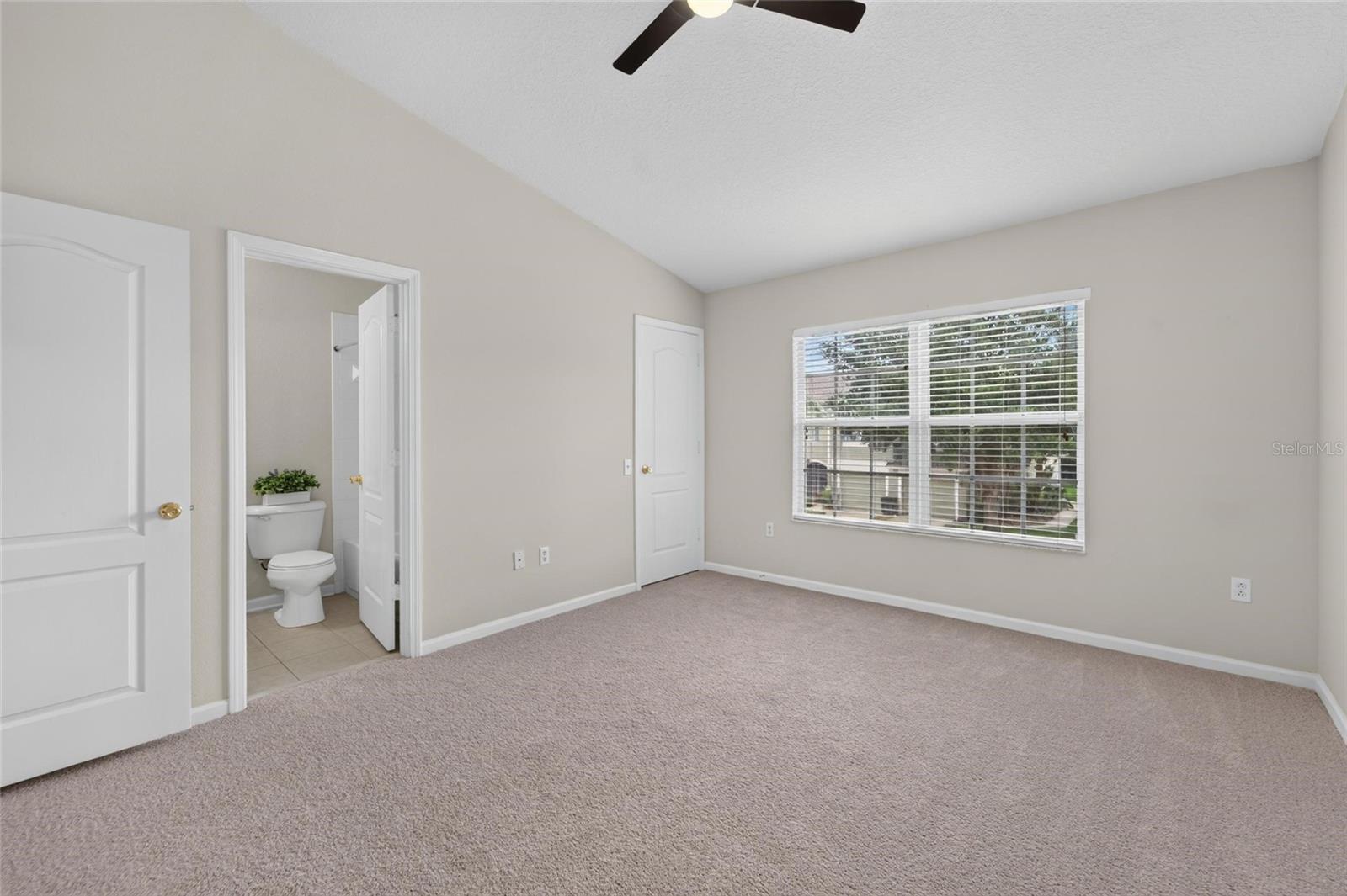 1019 VISTA CAY CT — photo 51