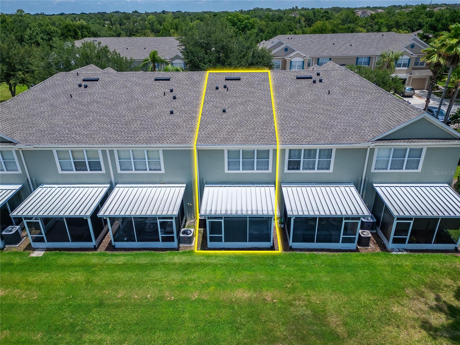 1019 VISTA CAY CT — photo 12