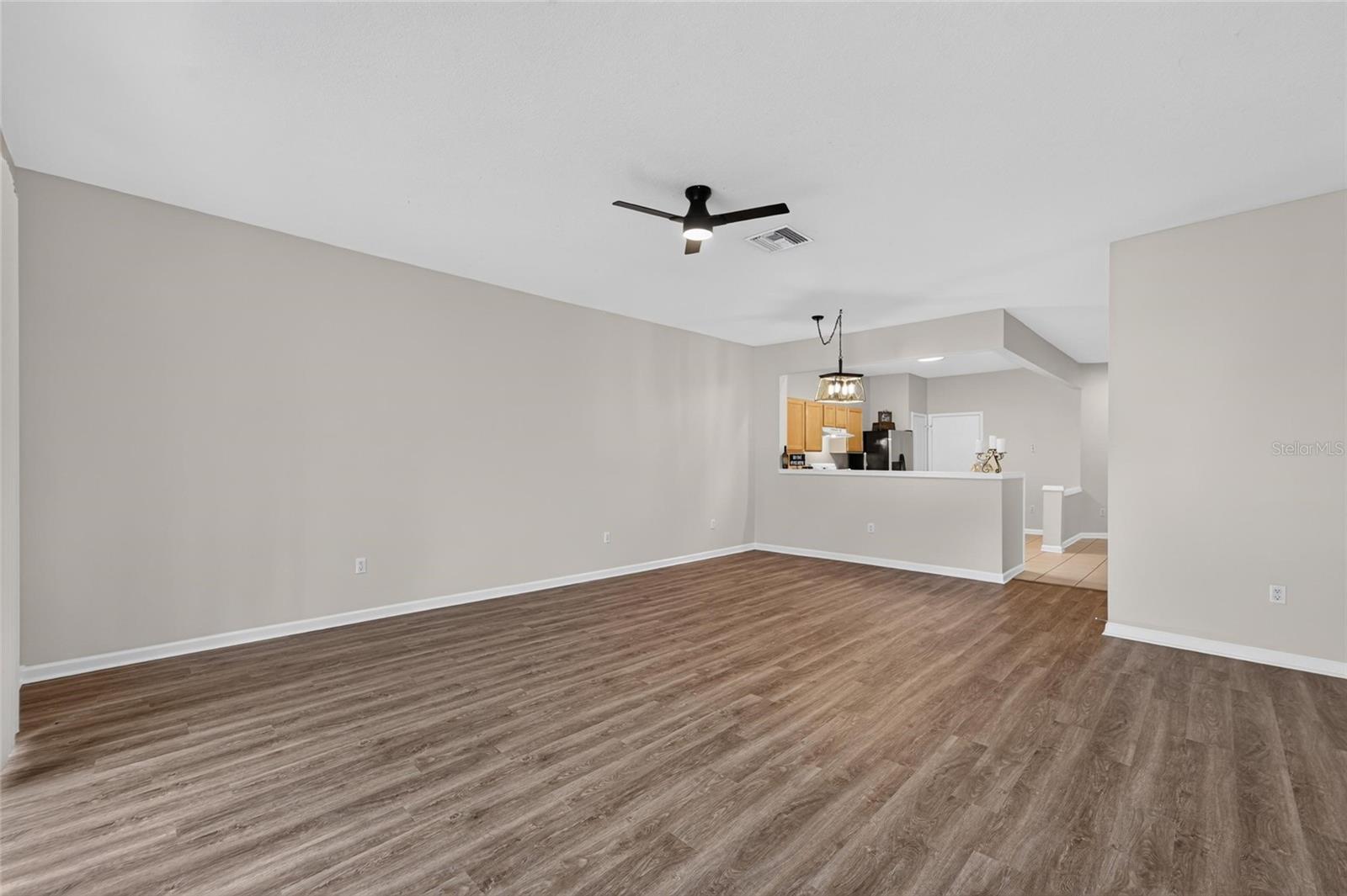1019 VISTA CAY CT — photo 42