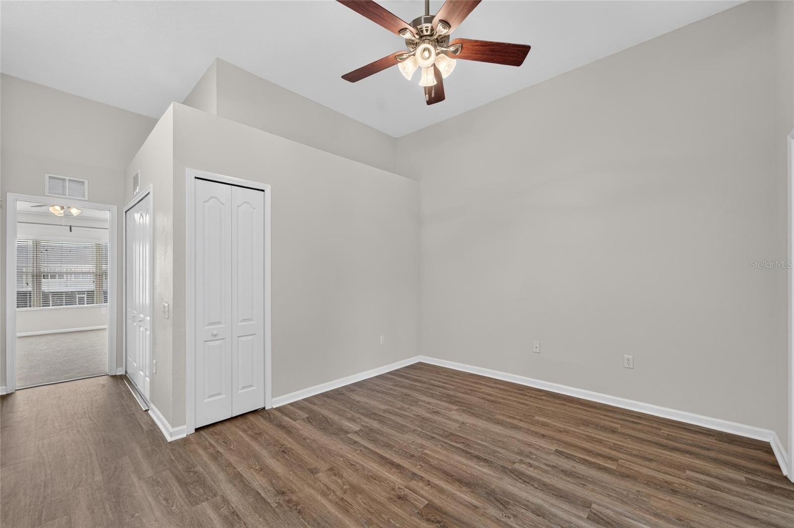 1019 VISTA CAY CT — photo 45