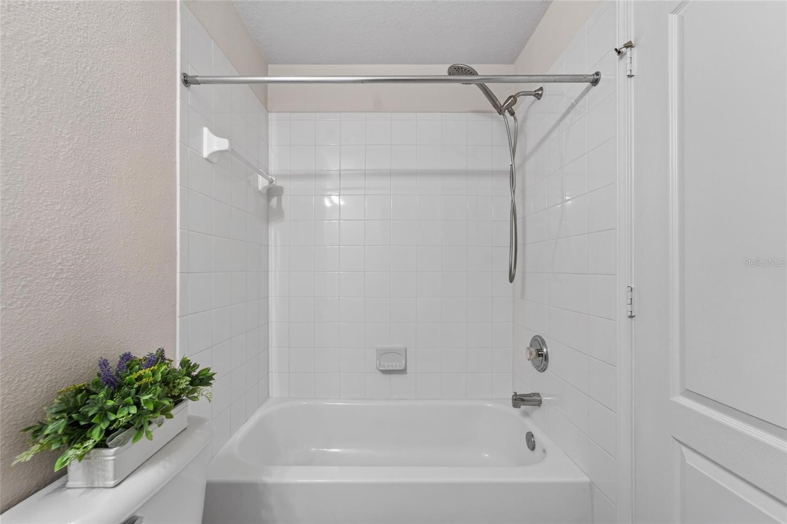 1019 VISTA CAY CT — photo 55