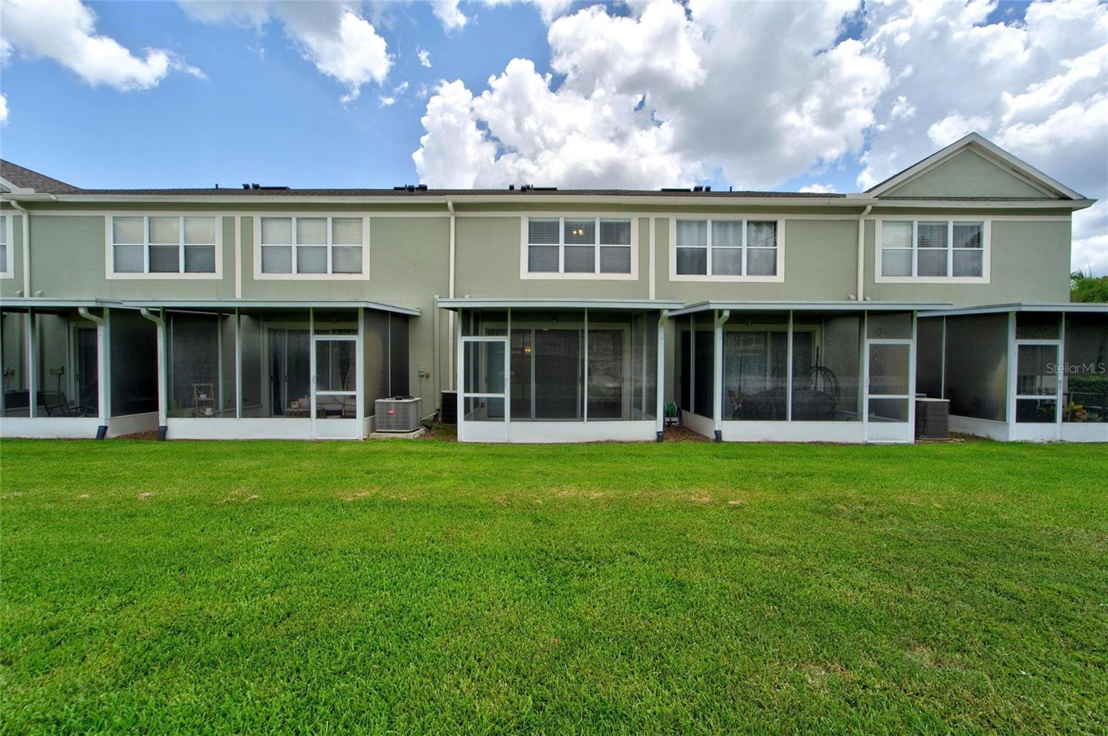 1019 VISTA CAY CT — photo 10