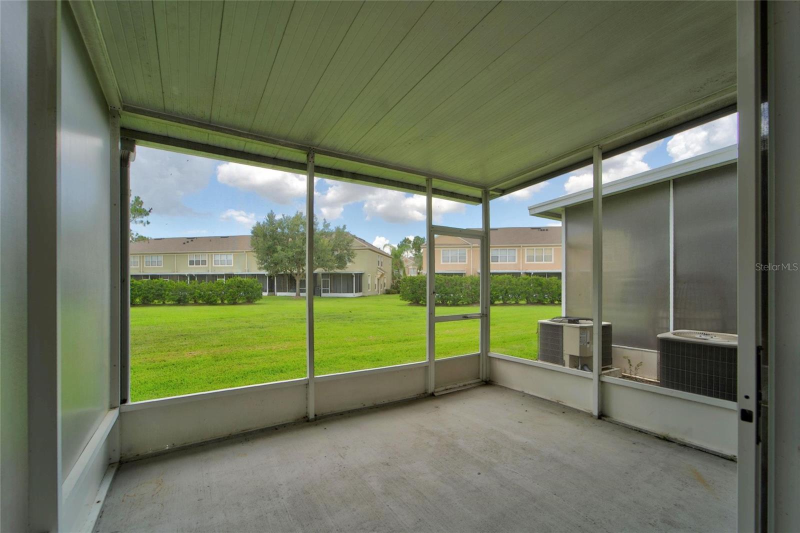 1019 VISTA CAY CT — photo 68