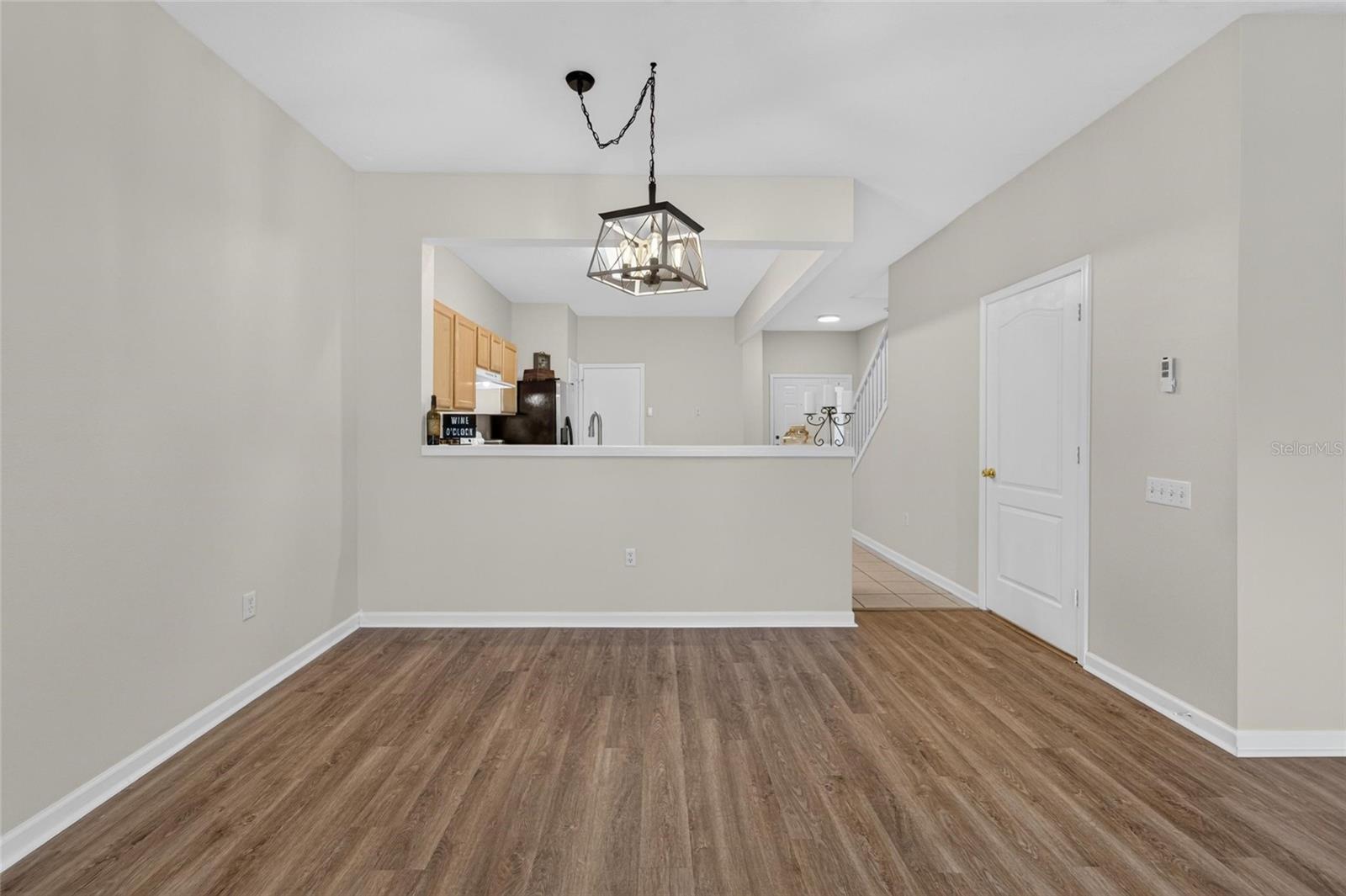 1019 VISTA CAY CT — photo 37