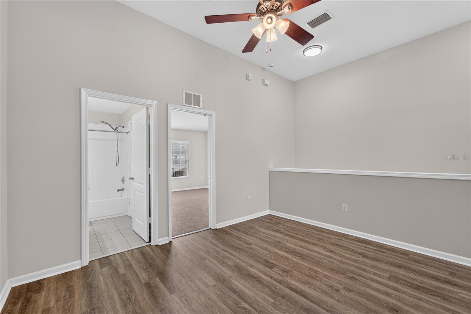1019 VISTA CAY CT — photo 47