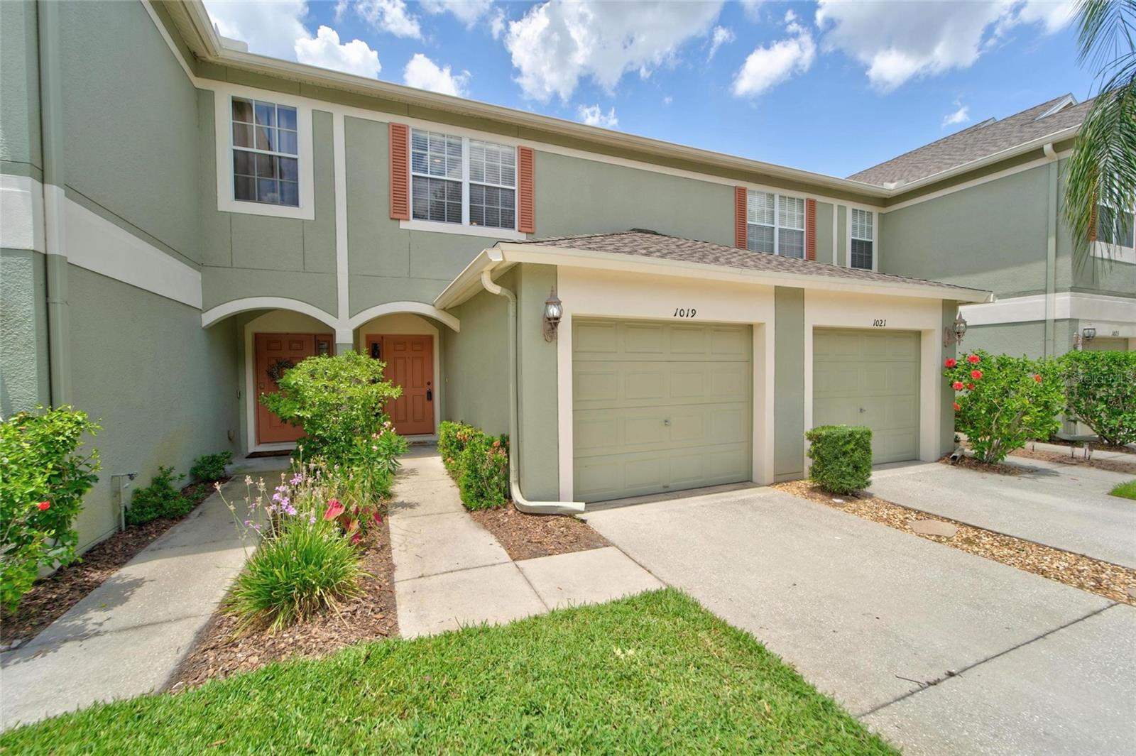 1019 VISTA CAY CT — photo 5