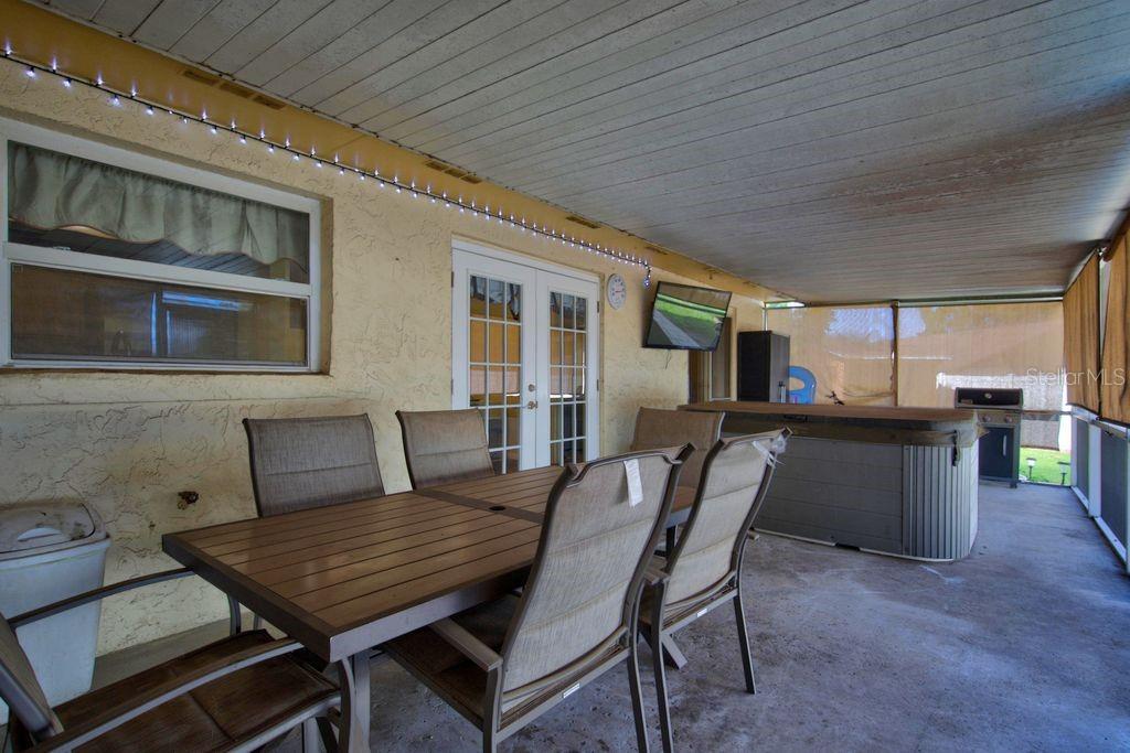 3110 CLOVEWOOD PL — photo 21