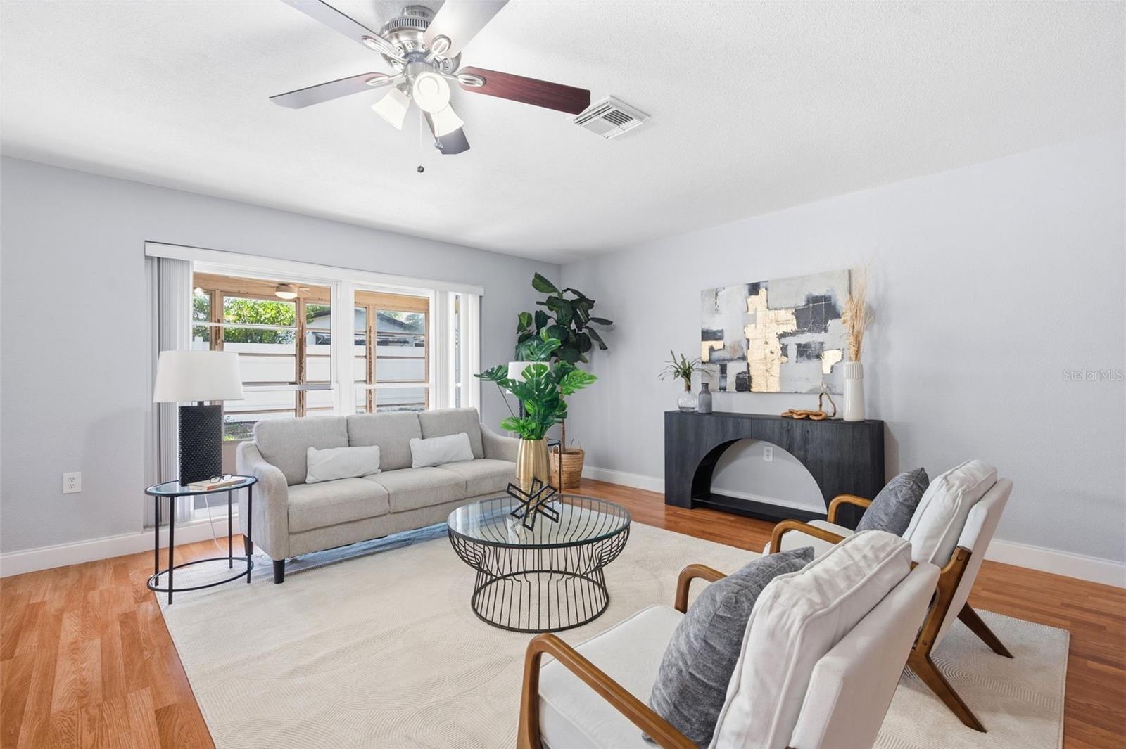 8233 REDFIELD DR — photo 10