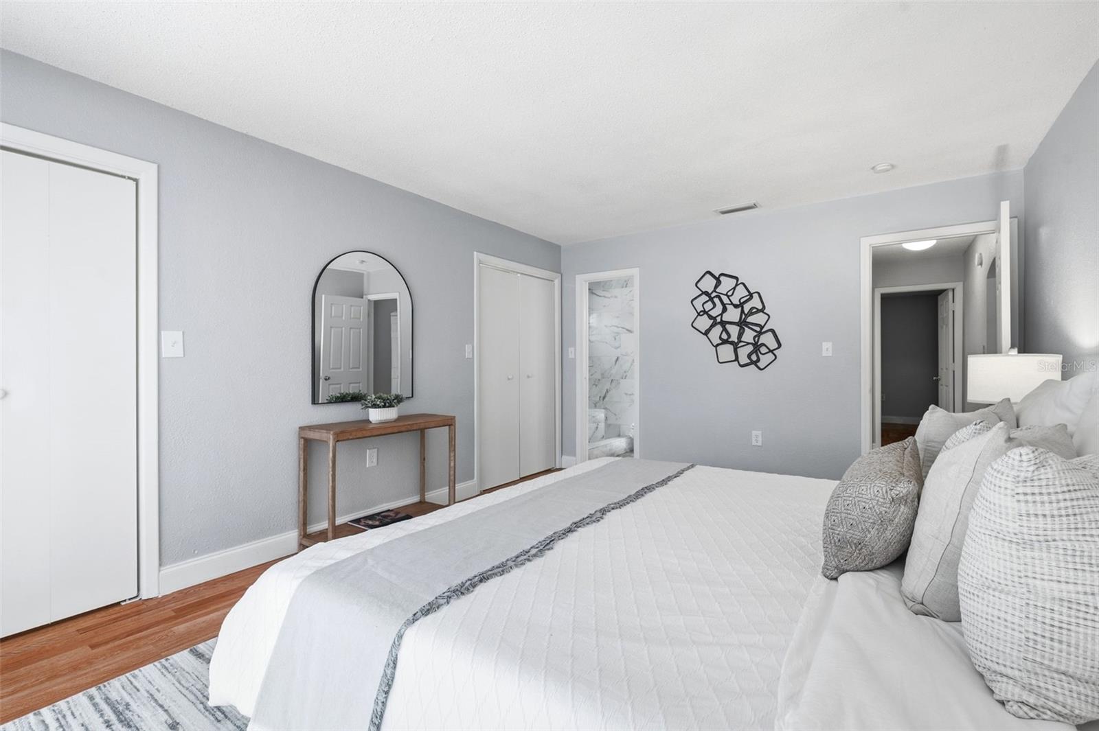 8233 REDFIELD DR — photo 23