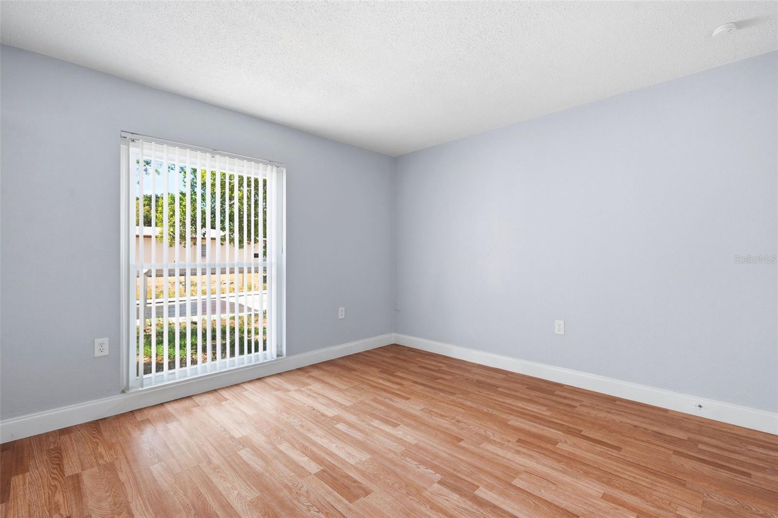 8233 REDFIELD DR — photo 29