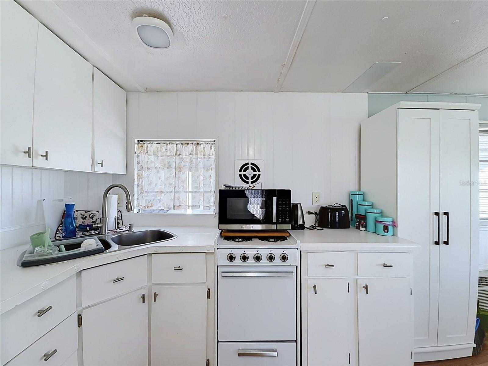 12674 SEMINOLE BLVD #M2 — photo 13