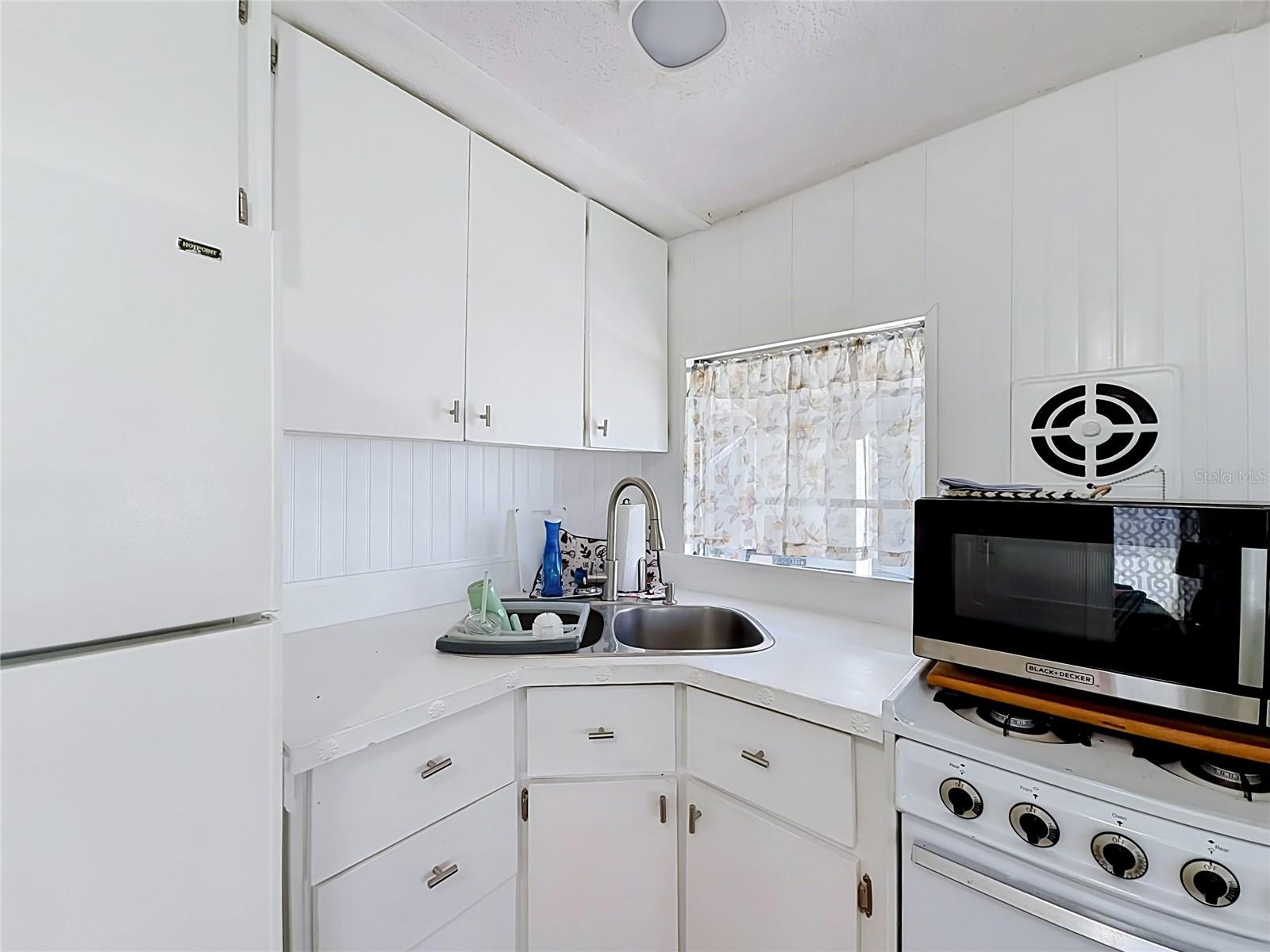 12674 SEMINOLE BLVD #M2 — photo 12