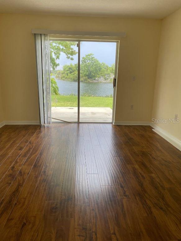 2401 LEXINGTON OAK DR — photo 11