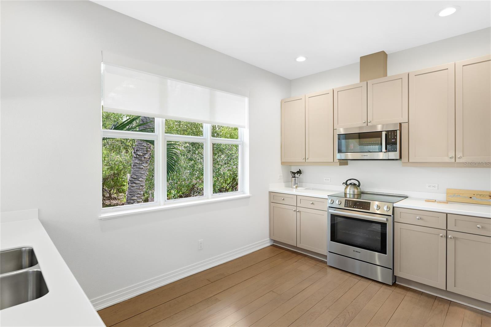 392 FIREHOUSE LN — photo 13