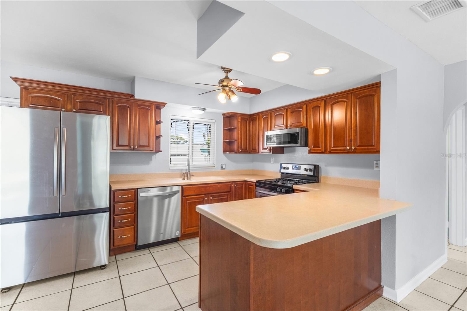 605 S FLORIDA AVE — photo 13