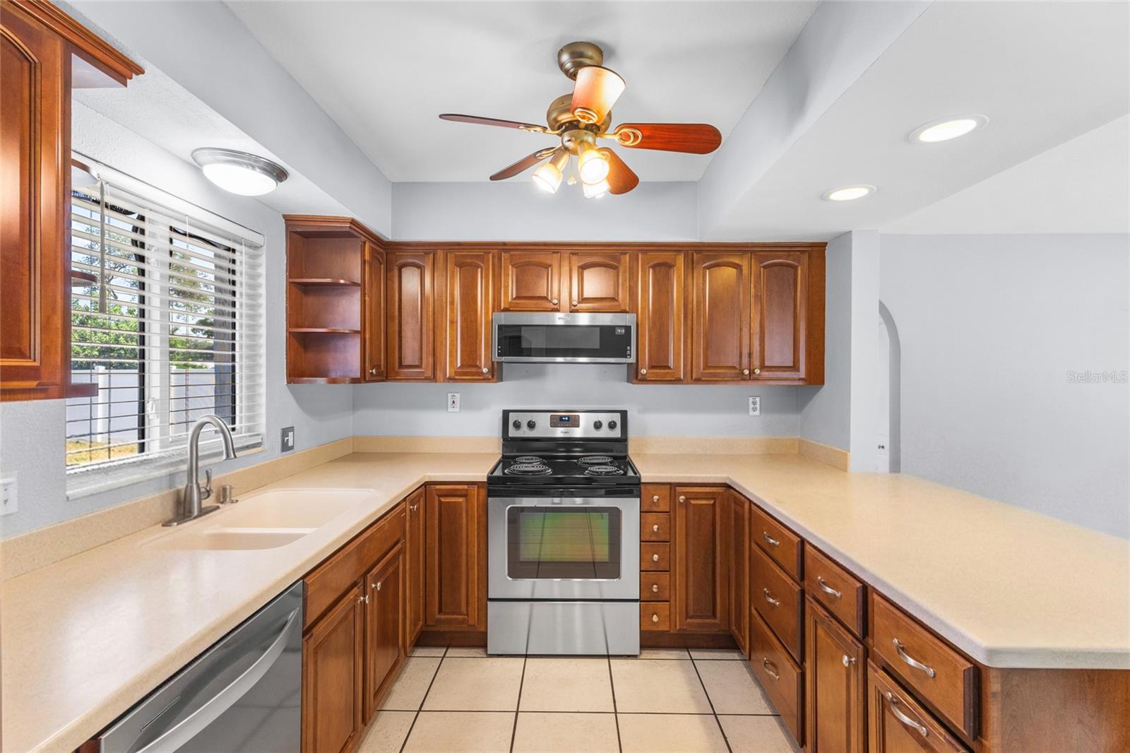605 S FLORIDA AVE — photo 11
