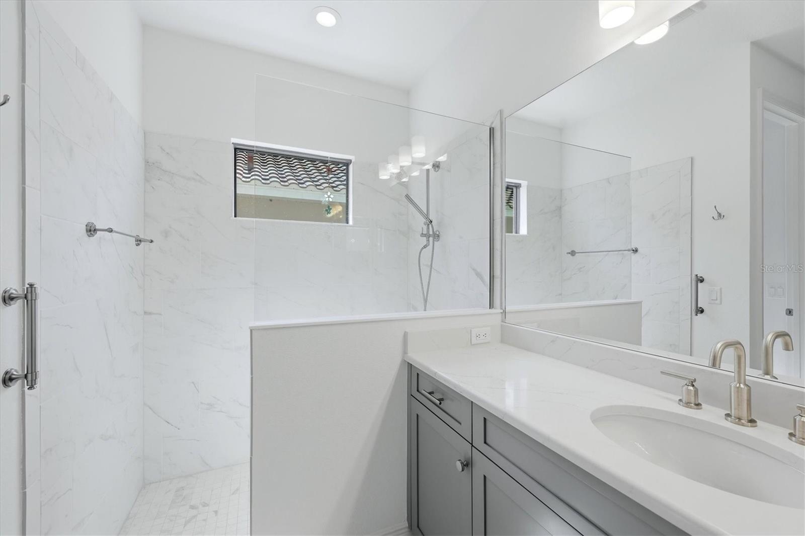 12946 TRUE BLUE CIR — photo 39