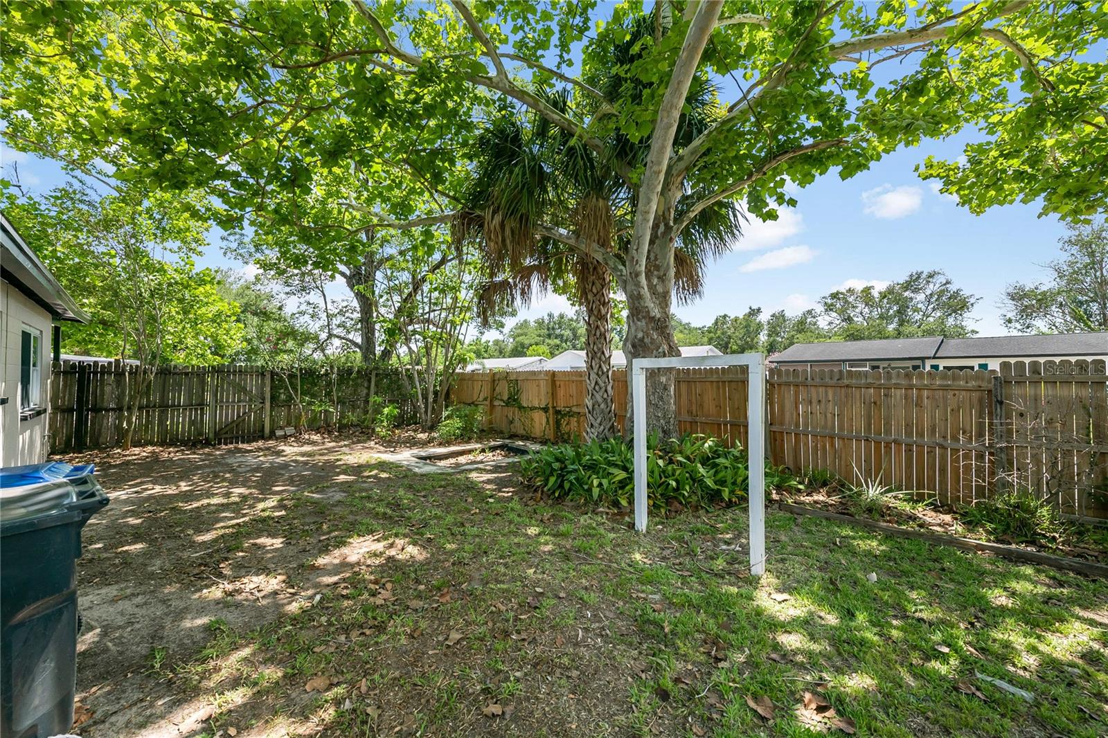 7402 WISHING WELL CT — photo 23