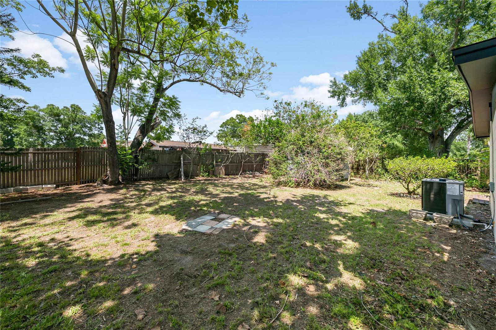 7402 WISHING WELL CT — photo 27