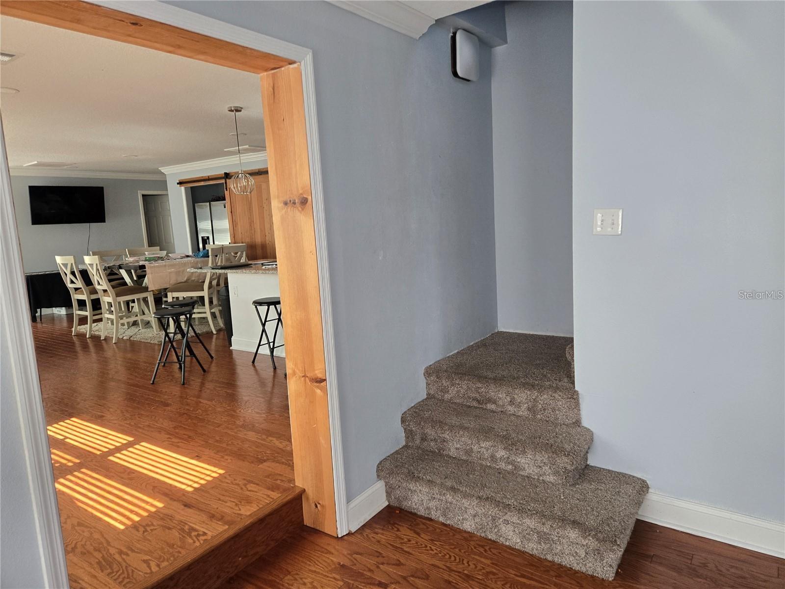 8725 TWIN LAKES BLVD — photo 32