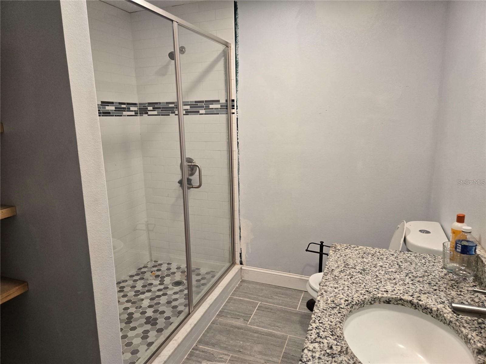 8725 TWIN LAKES BLVD — photo 27