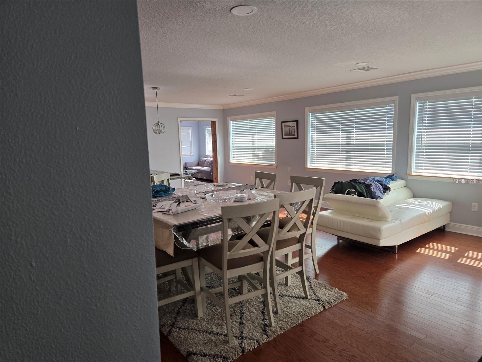 8725 TWIN LAKES BLVD — photo 28