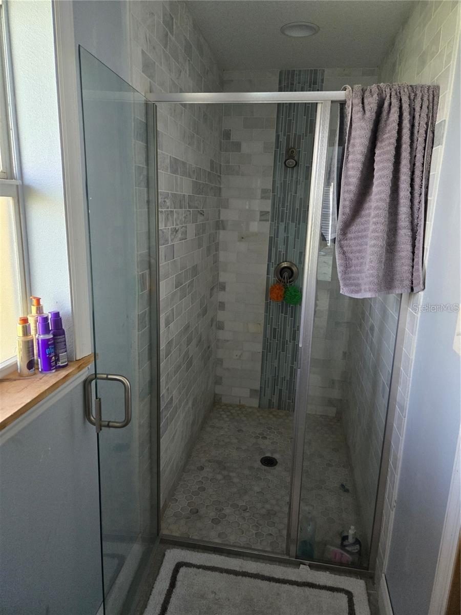 8725 TWIN LAKES BLVD — photo 39