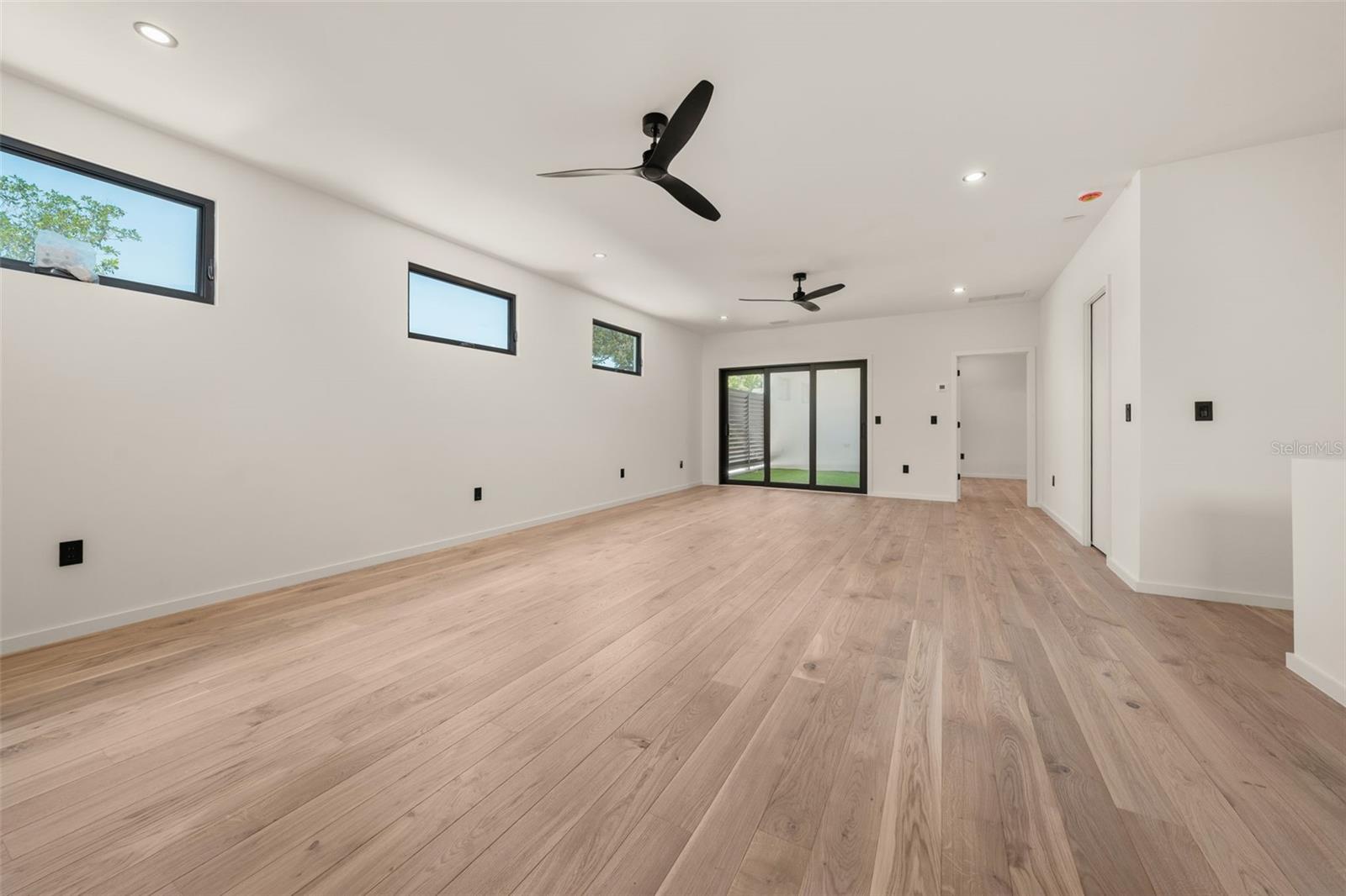 1680 CHERRY LN — photo 46