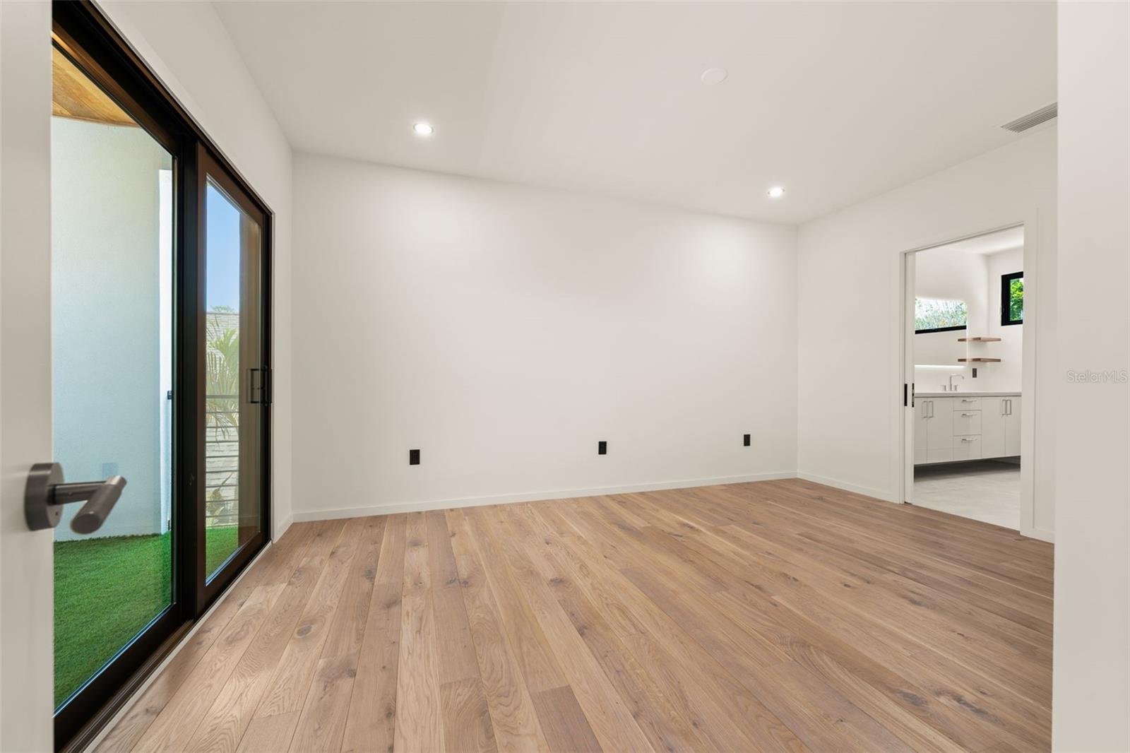 1680 CHERRY LN — photo 49
