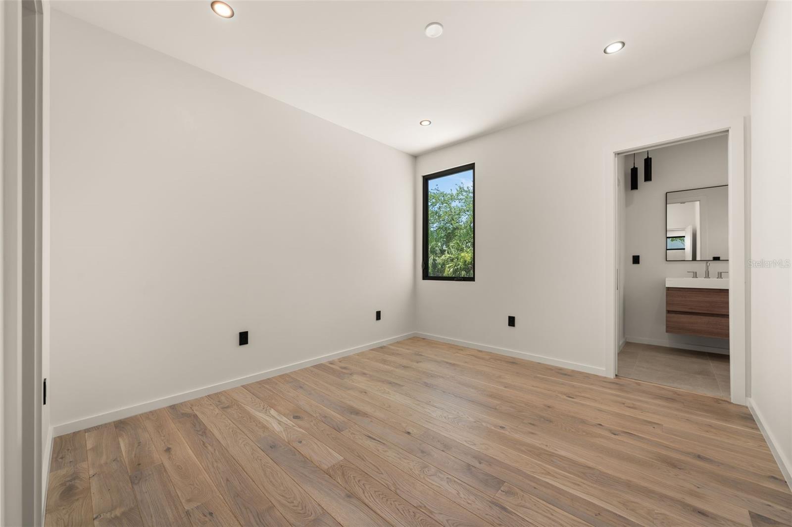 1680 CHERRY LN — photo 64