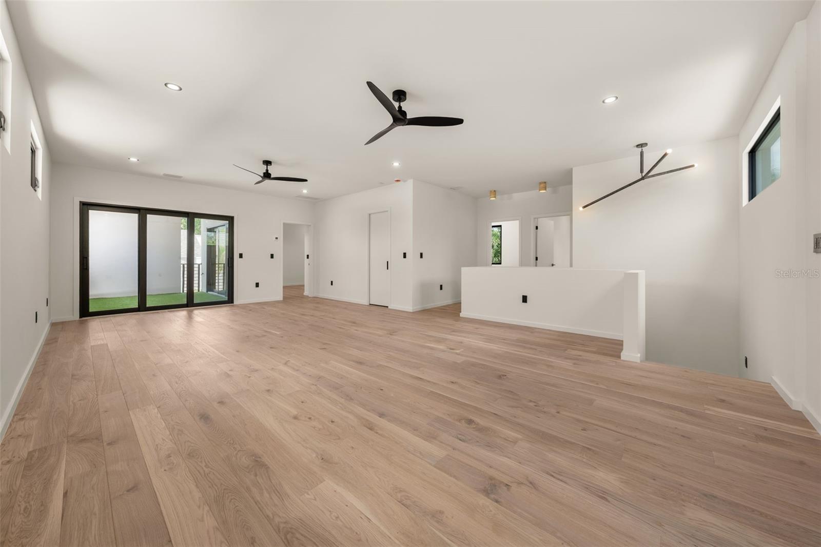 1680 CHERRY LN — photo 47