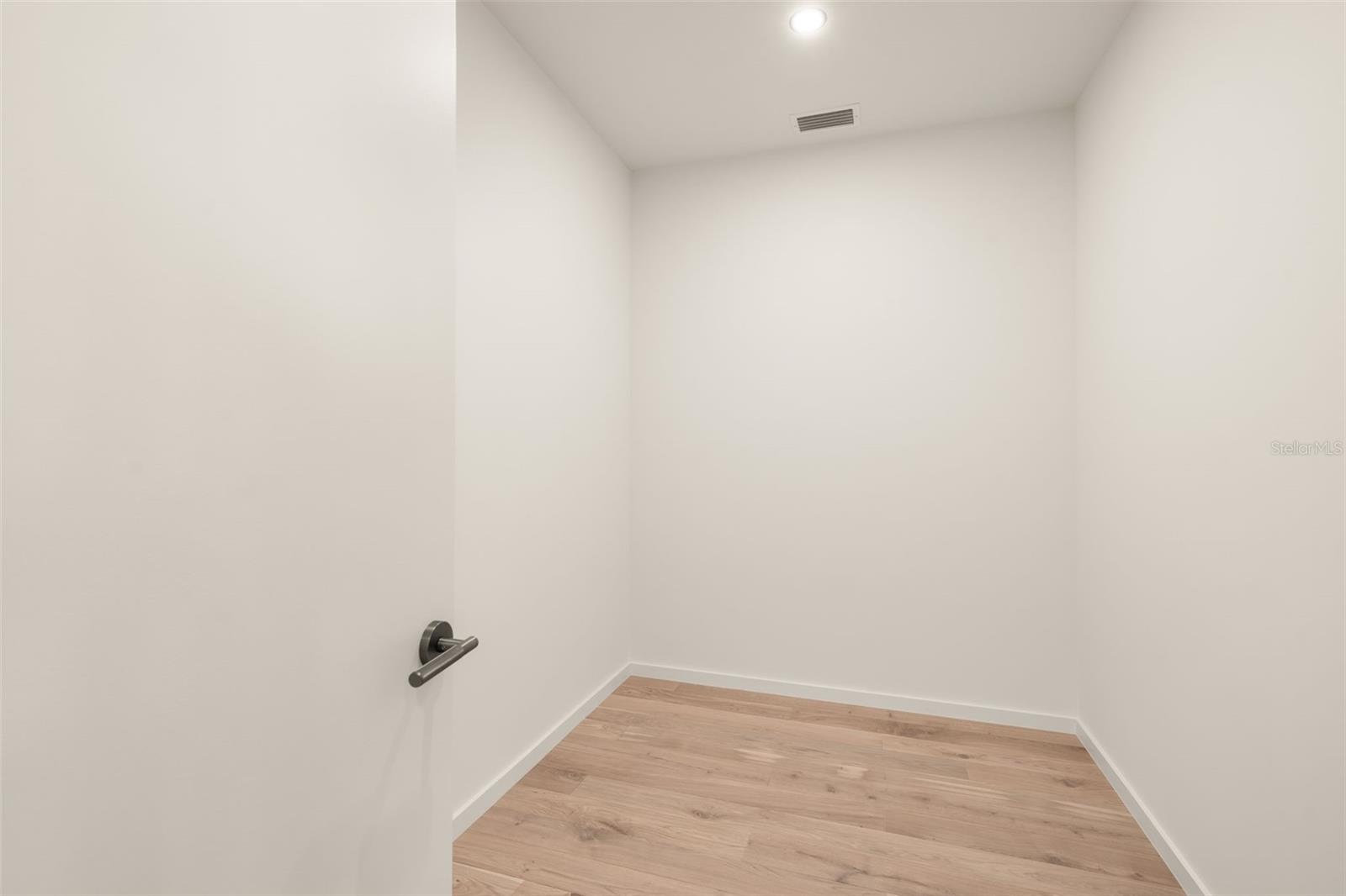 1680 CHERRY LN — photo 56