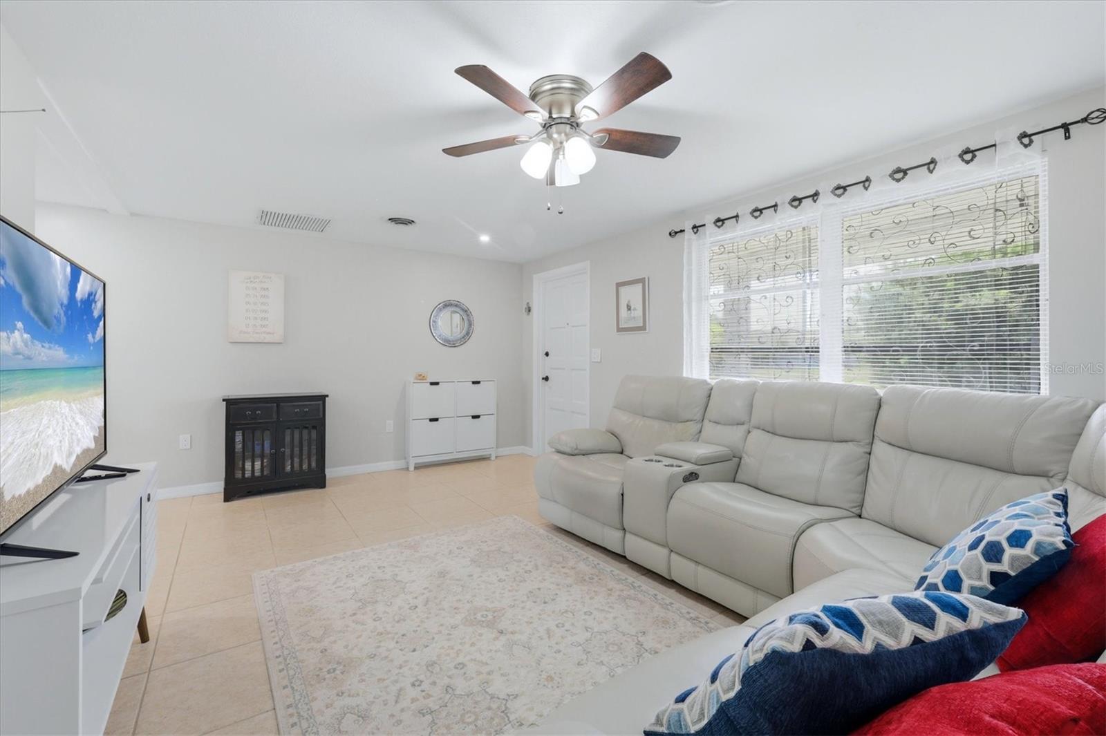 329 SAN BENITO AVE — photo 11