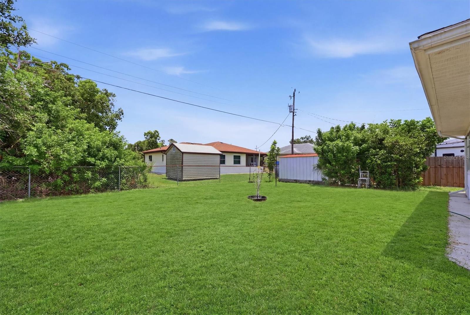 329 SAN BENITO AVE — photo 32
