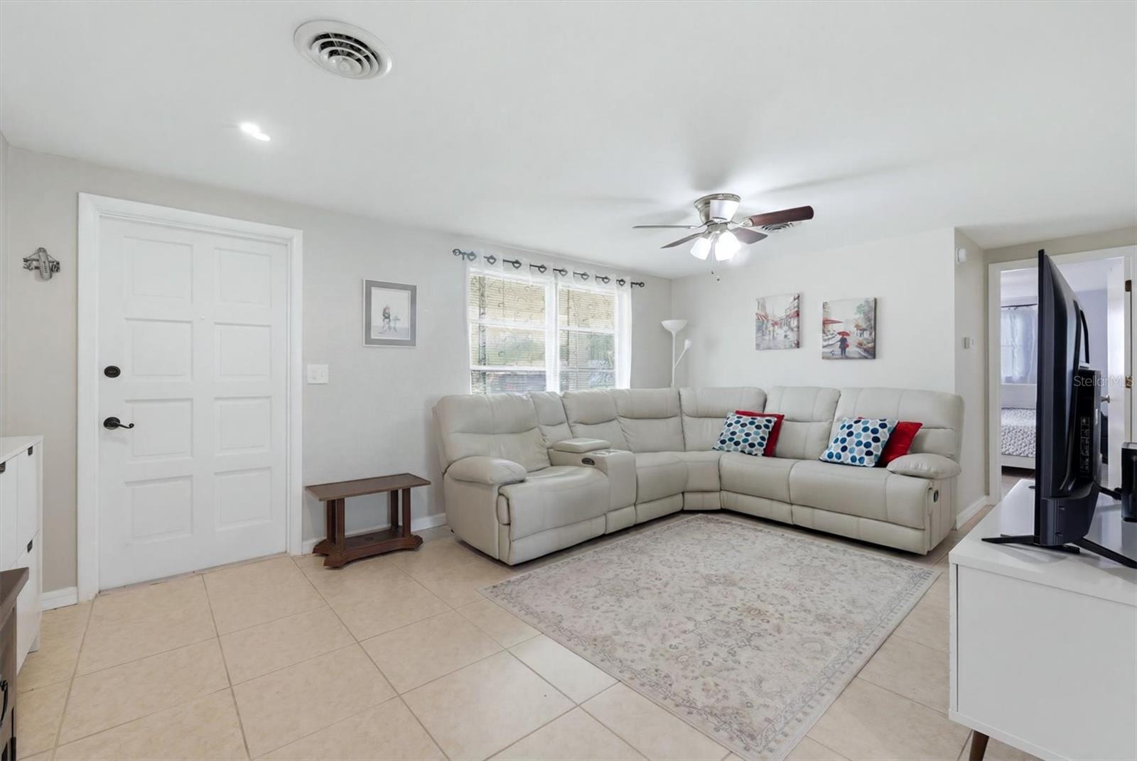 329 SAN BENITO AVE — photo 8