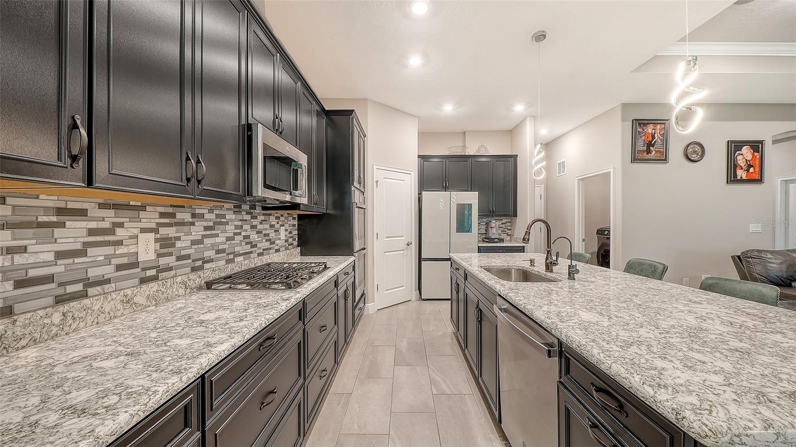 8234 TEA OLIVE TER — photo 18