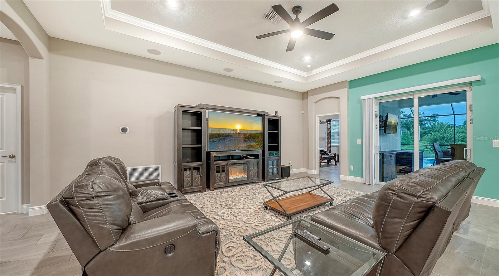 8234 TEA OLIVE TER — photo 15