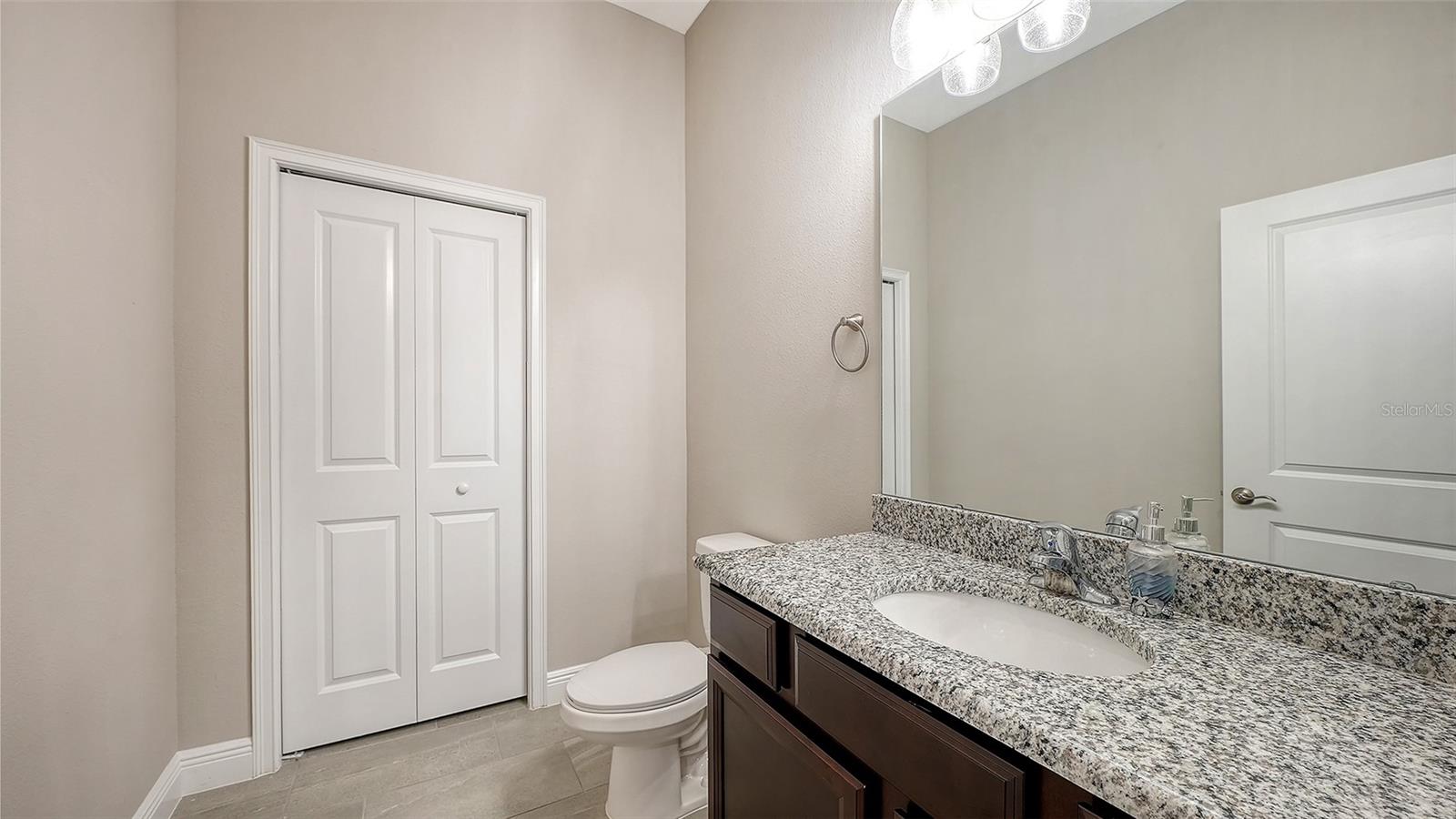 8234 TEA OLIVE TER — photo 28
