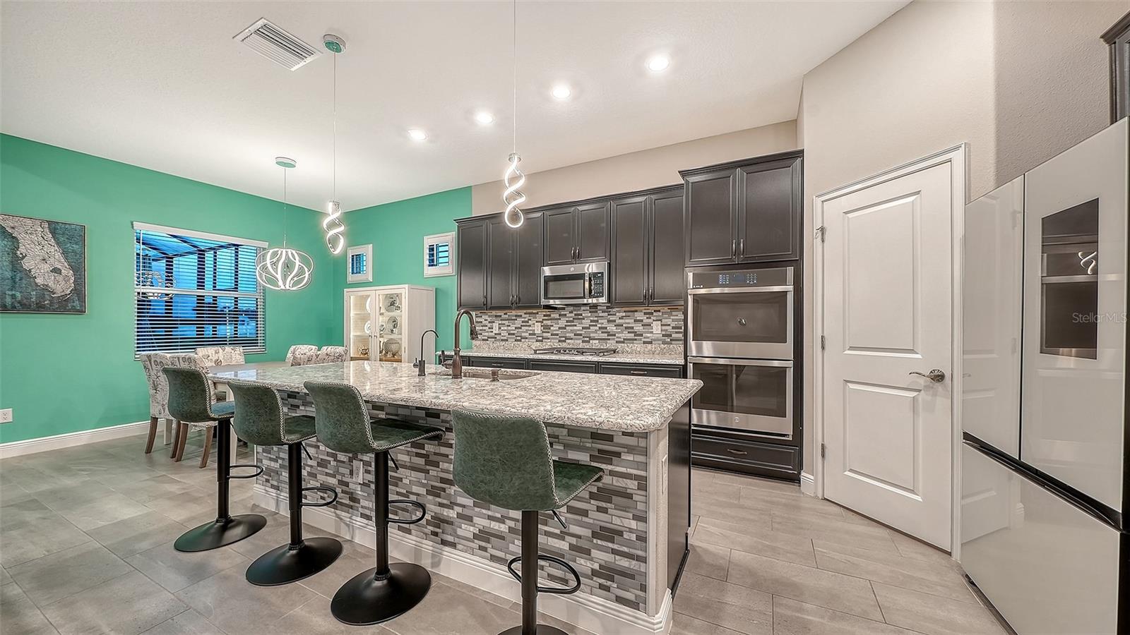 8234 TEA OLIVE TER — photo 17