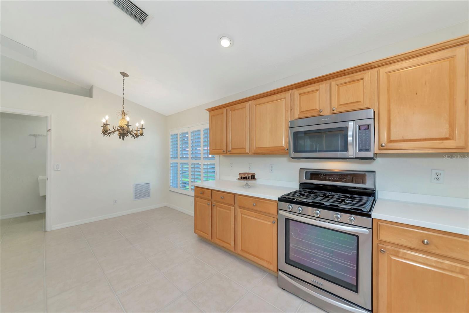 5133 FLAGSTONE DR — photo 10