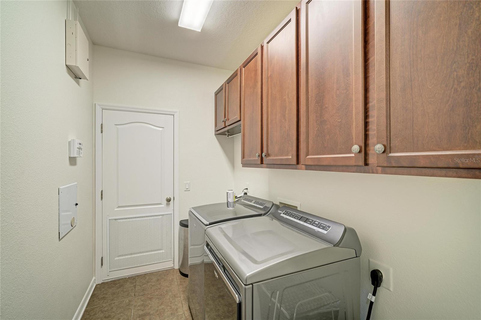 316 STAR SHELL DR — photo 40