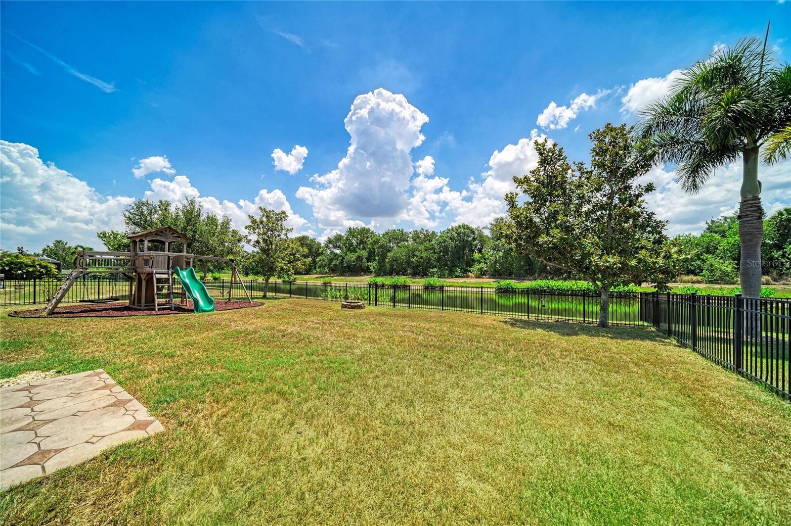316 STAR SHELL DR — photo 45