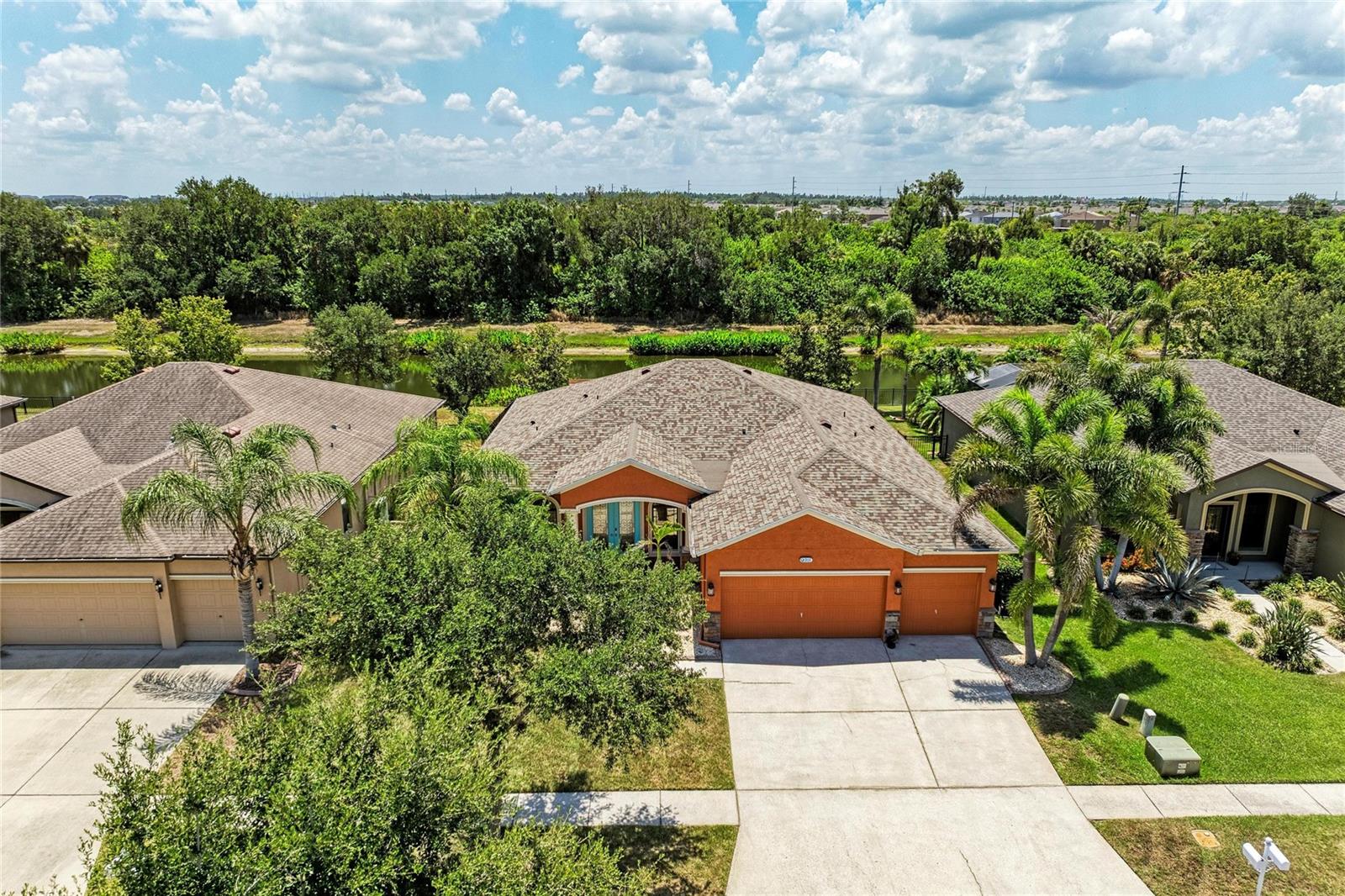 316 STAR SHELL DR — photo 3