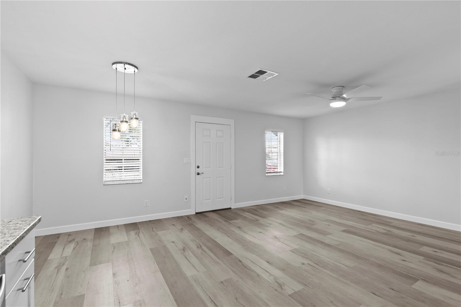 6225 ELMHURST DR — photo 11