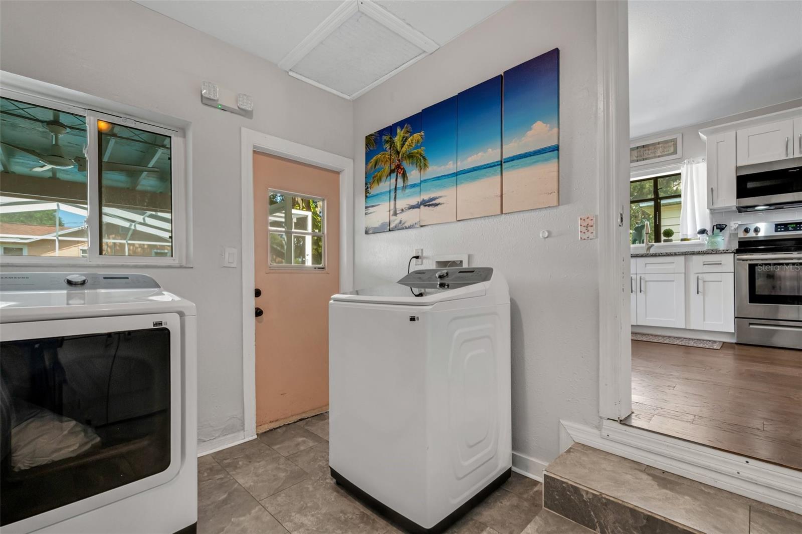 1600 LORETTA AVE NW — photo 32