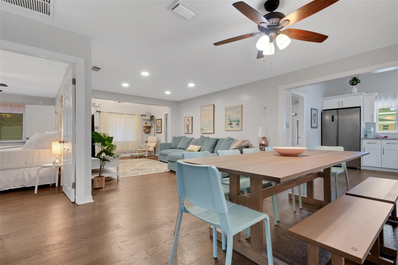 1600 LORETTA AVE NW — photo 13
