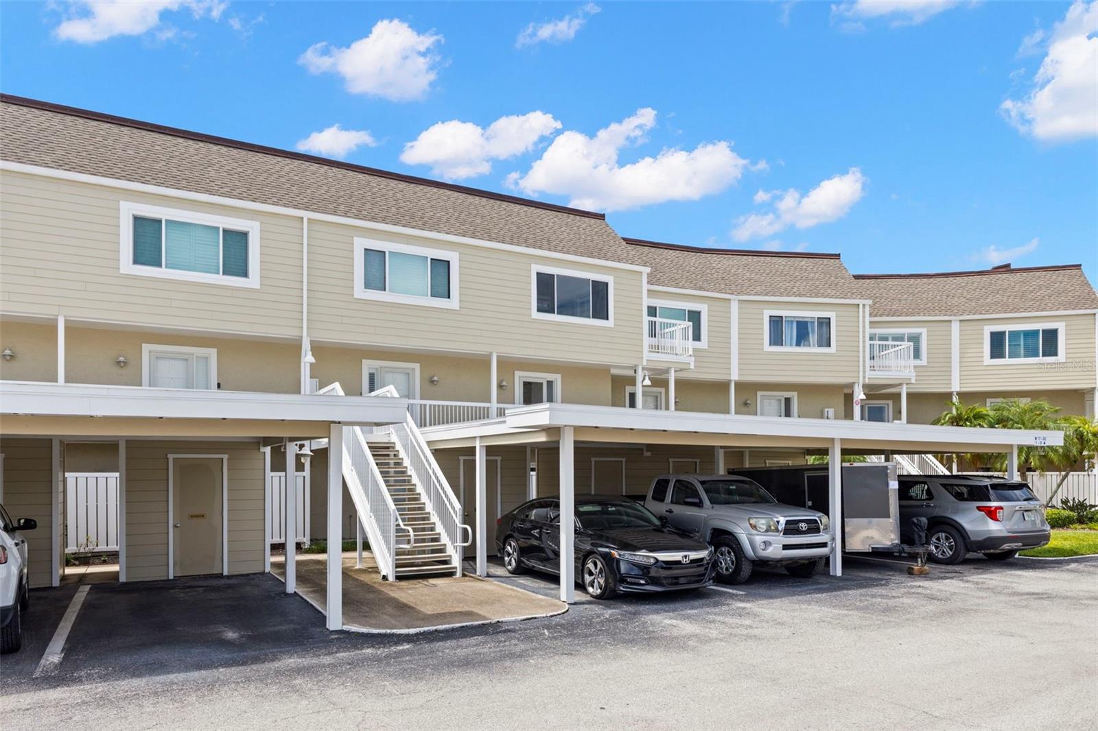 433 S PAULA DR #28 — photo 2