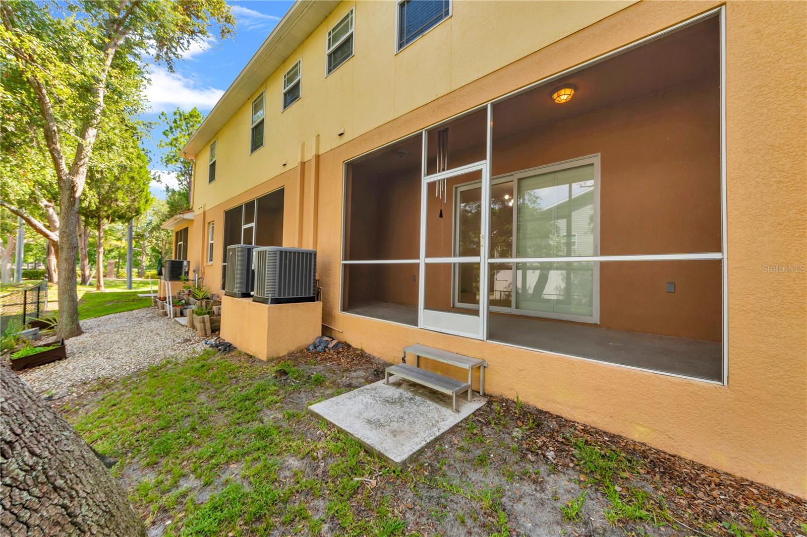 1421 RIDGE TER — photo 33