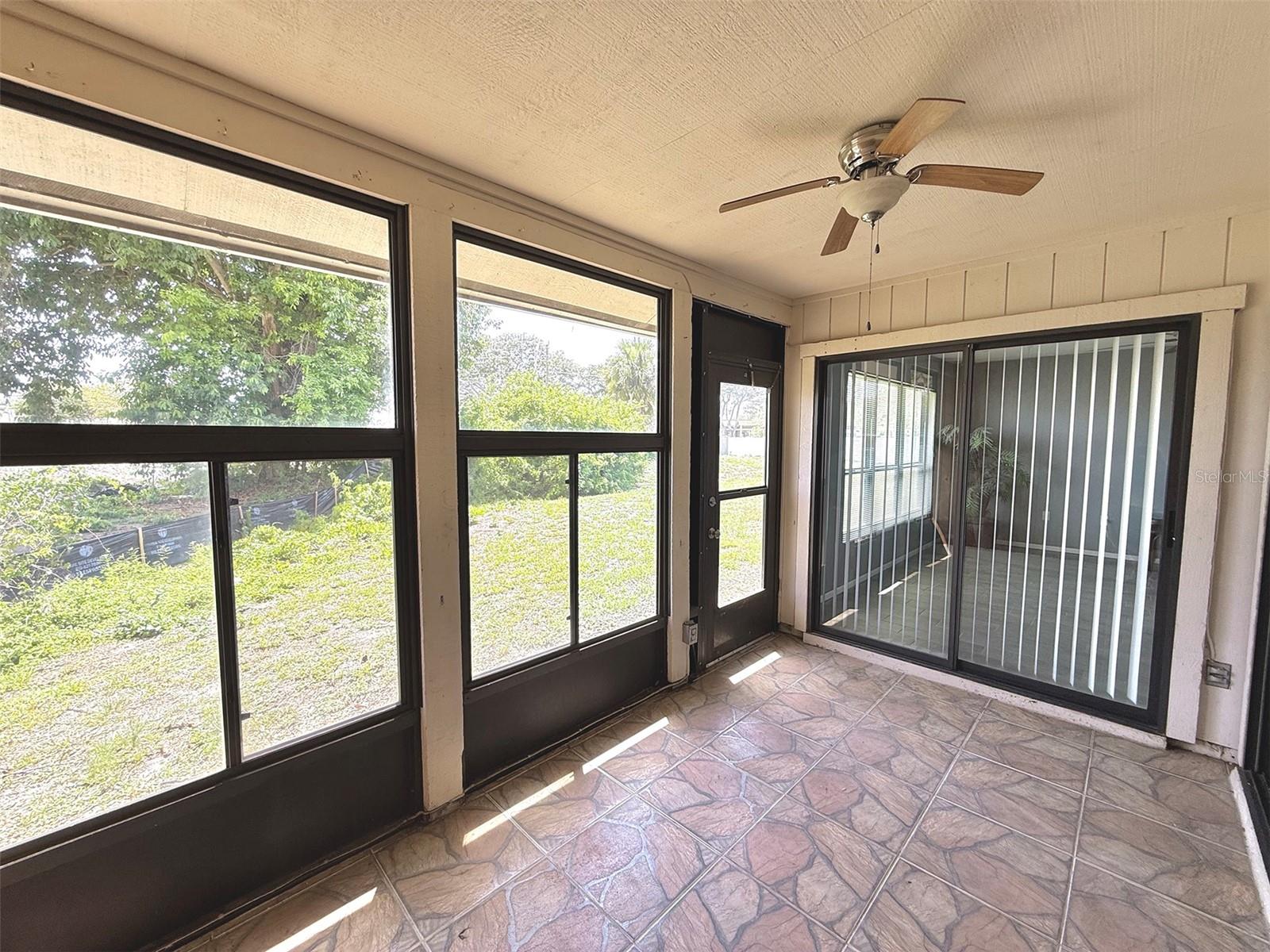 942 N BENEVA RD #V28 — photo 27
