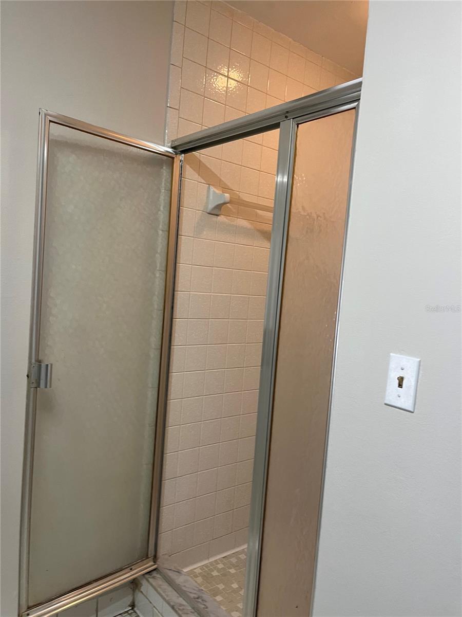 942 N BENEVA RD #V28 — photo 23